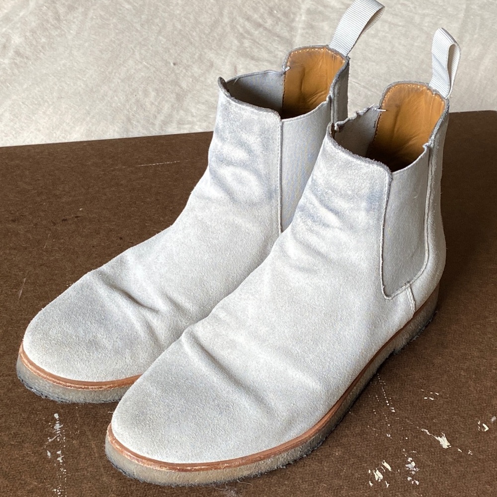 White Suede MNML Chelsea Boots